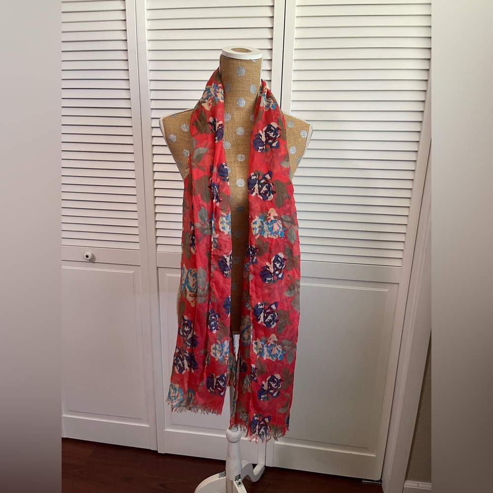 Wonderful floral summer scarf wrap